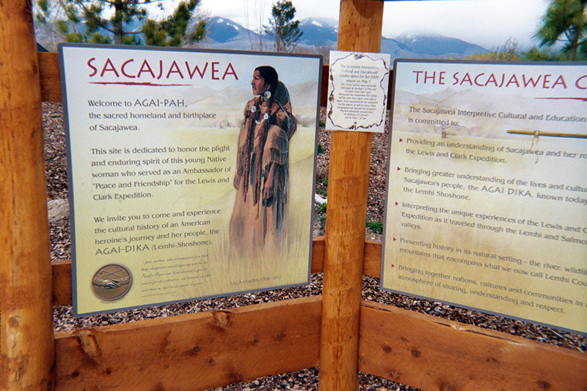 Sacajawea Center Sign