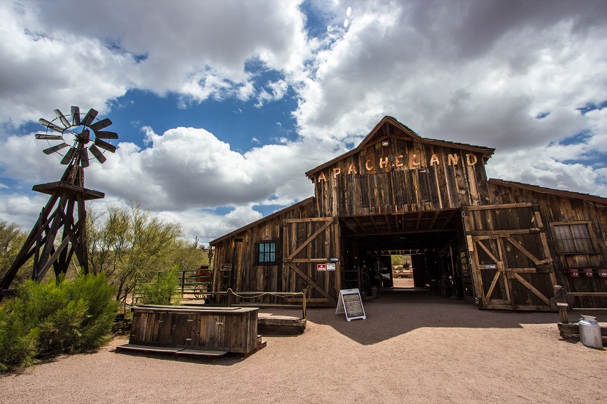 Superstition Mountain Museum